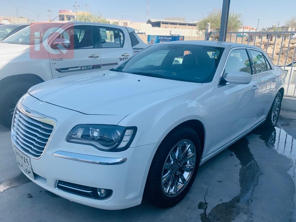 كرايسلر 300